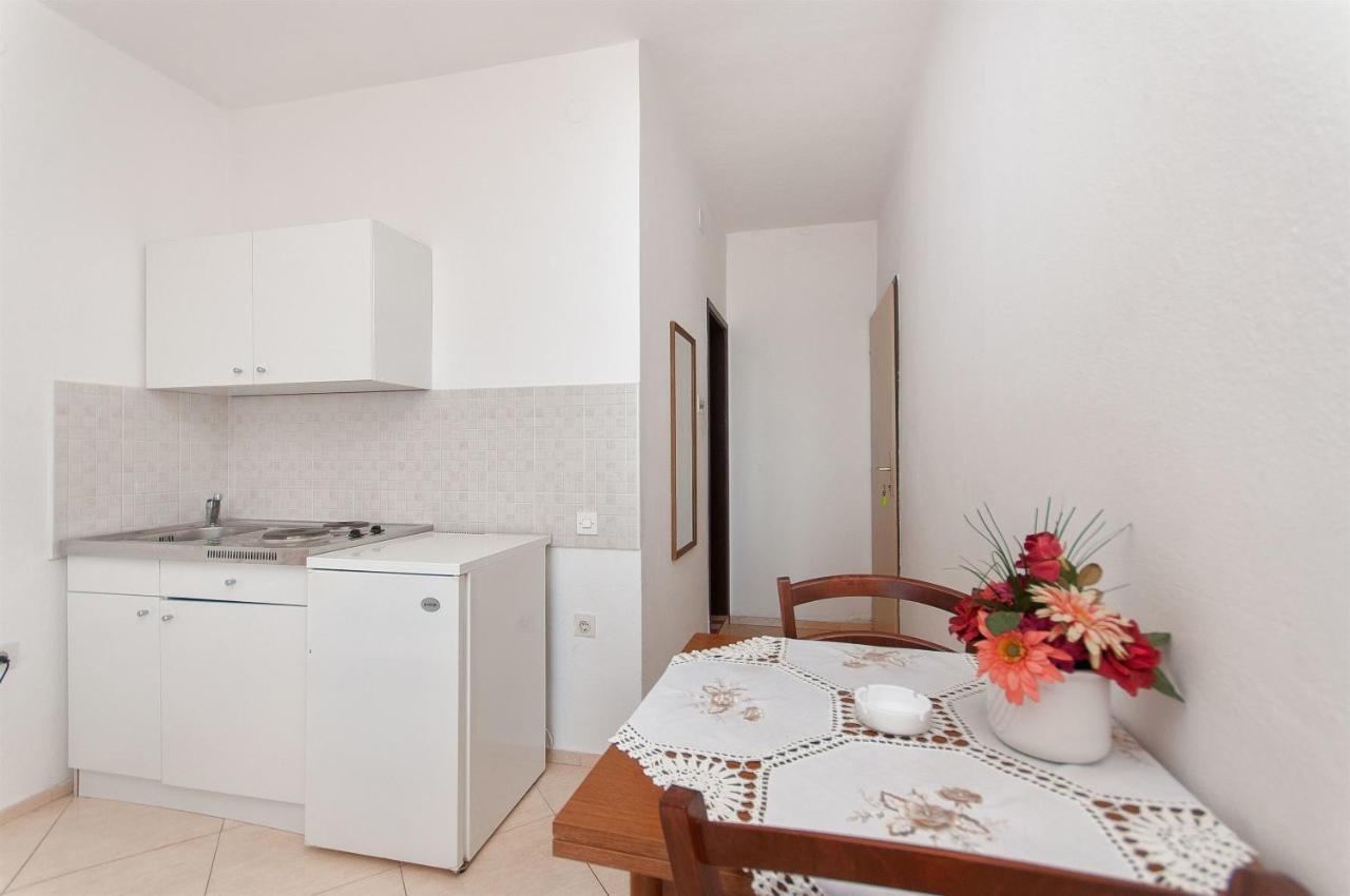 Apartments Zorica Tučepi エクステリア 写真