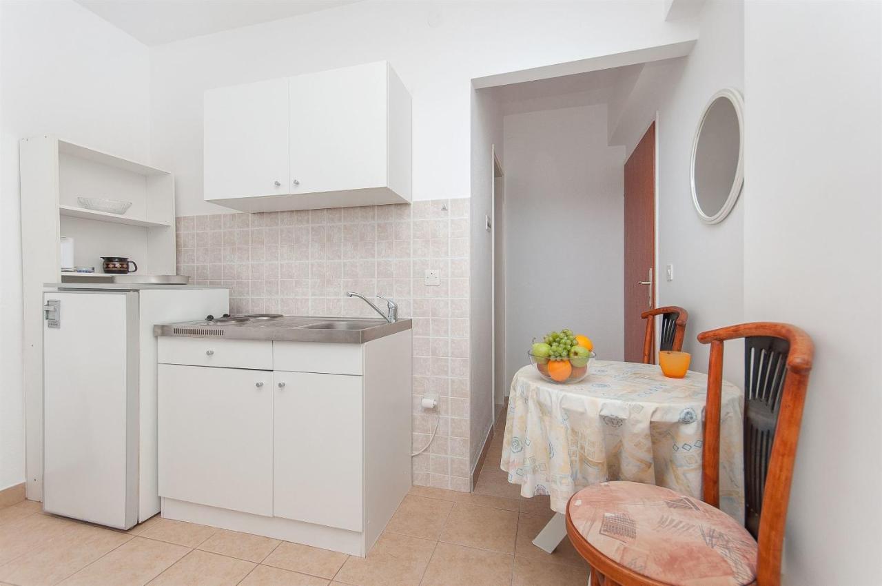 Apartments Zorica Tučepi エクステリア 写真