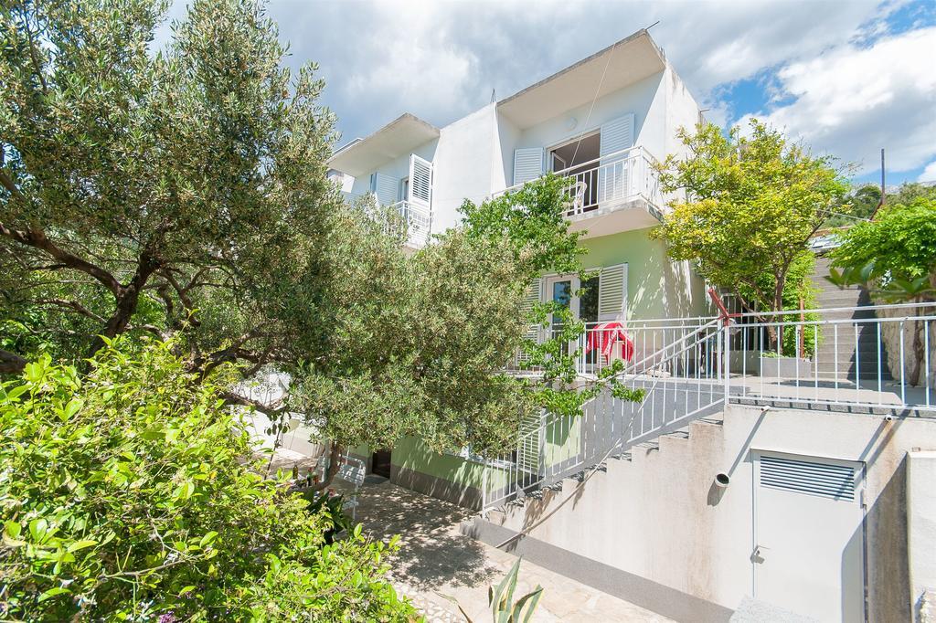 Apartments Zorica Tučepi エクステリア 写真